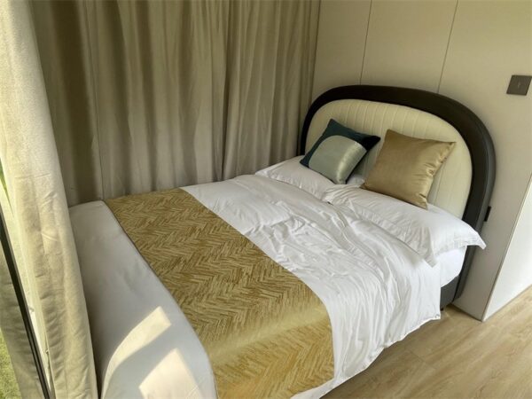 E5 with 2 beds and 1 bath - Image 7